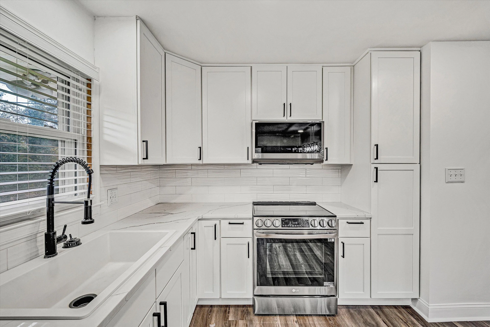 4429 Ben ST - Photo 10