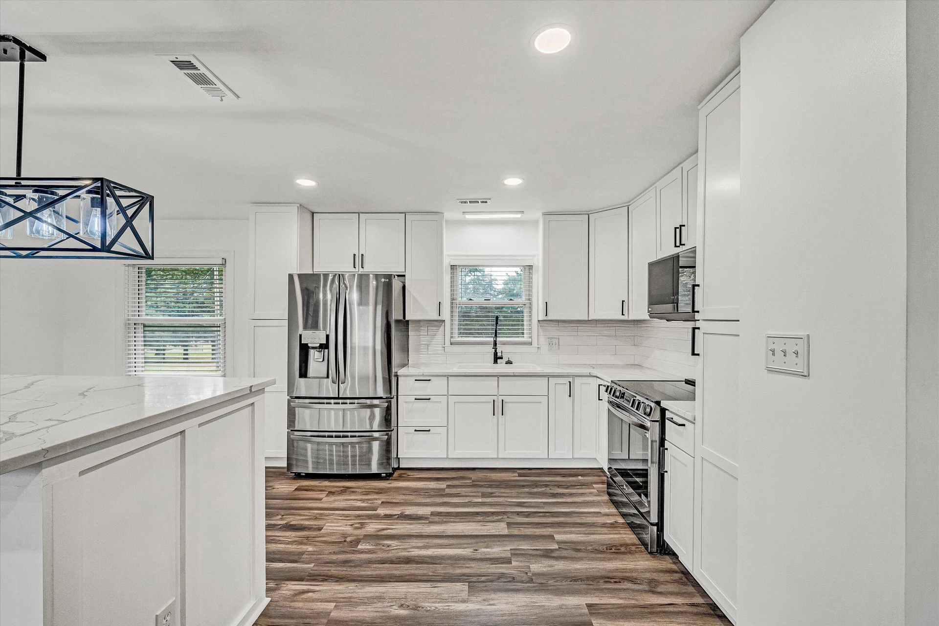 4429 Ben ST - Photo 7