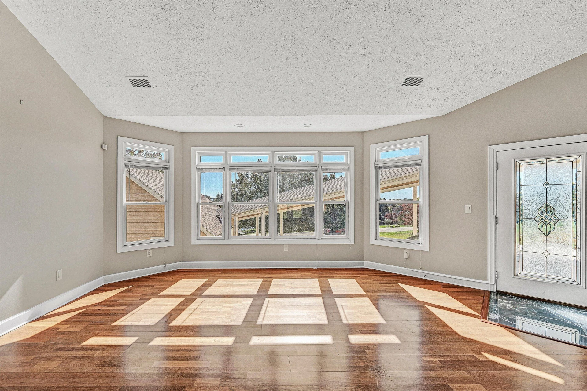 537 Calypso RD - Photo 15