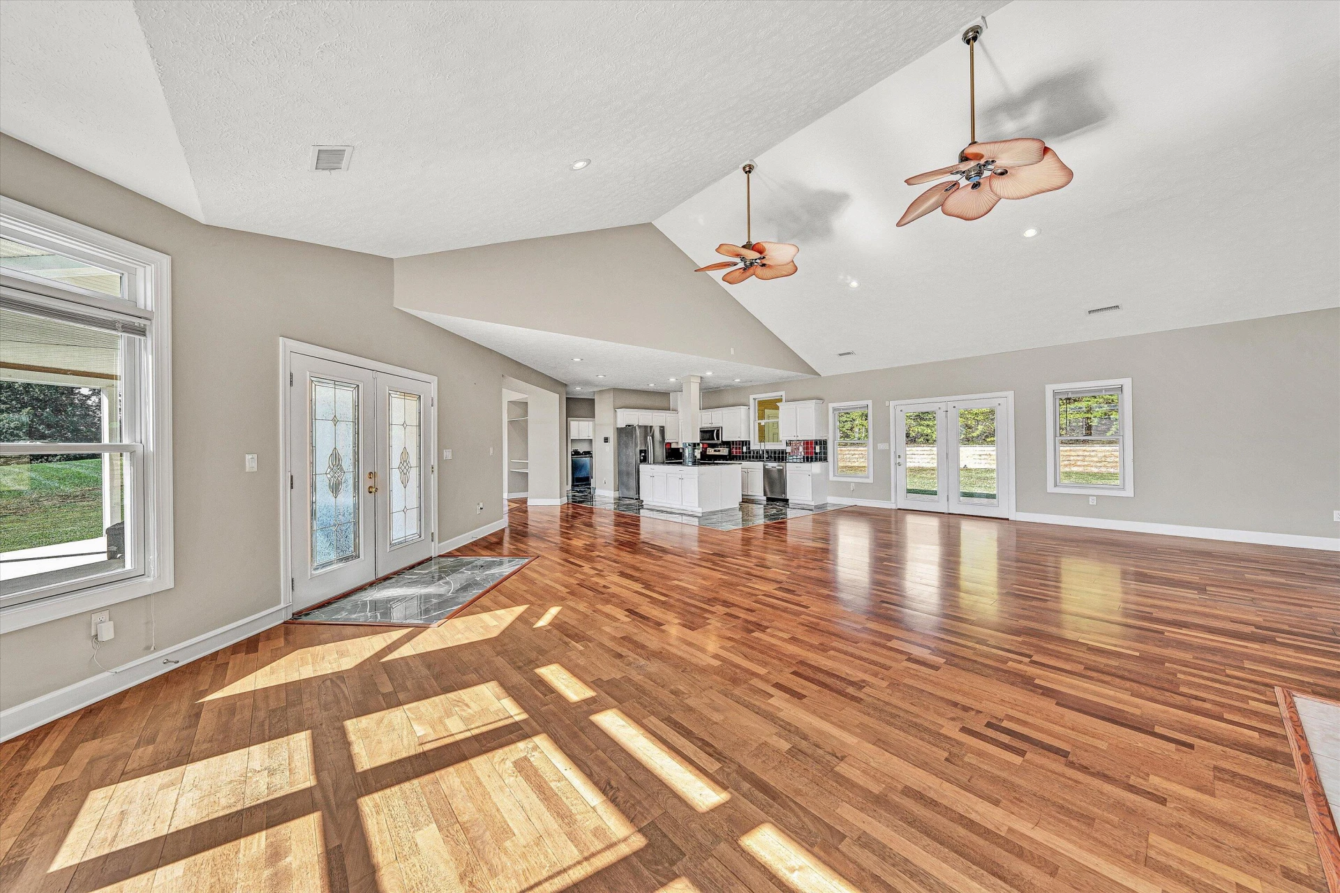 537 Calypso RD - Photo 16