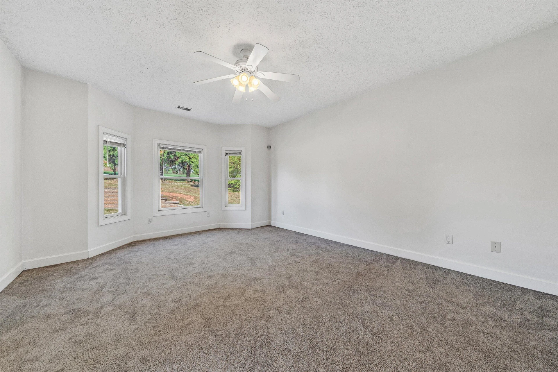 537 Calypso RD - Photo 37