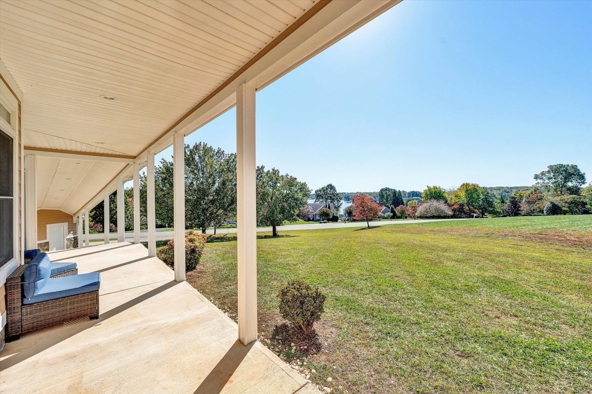 537 Calypso RD - Photo 10