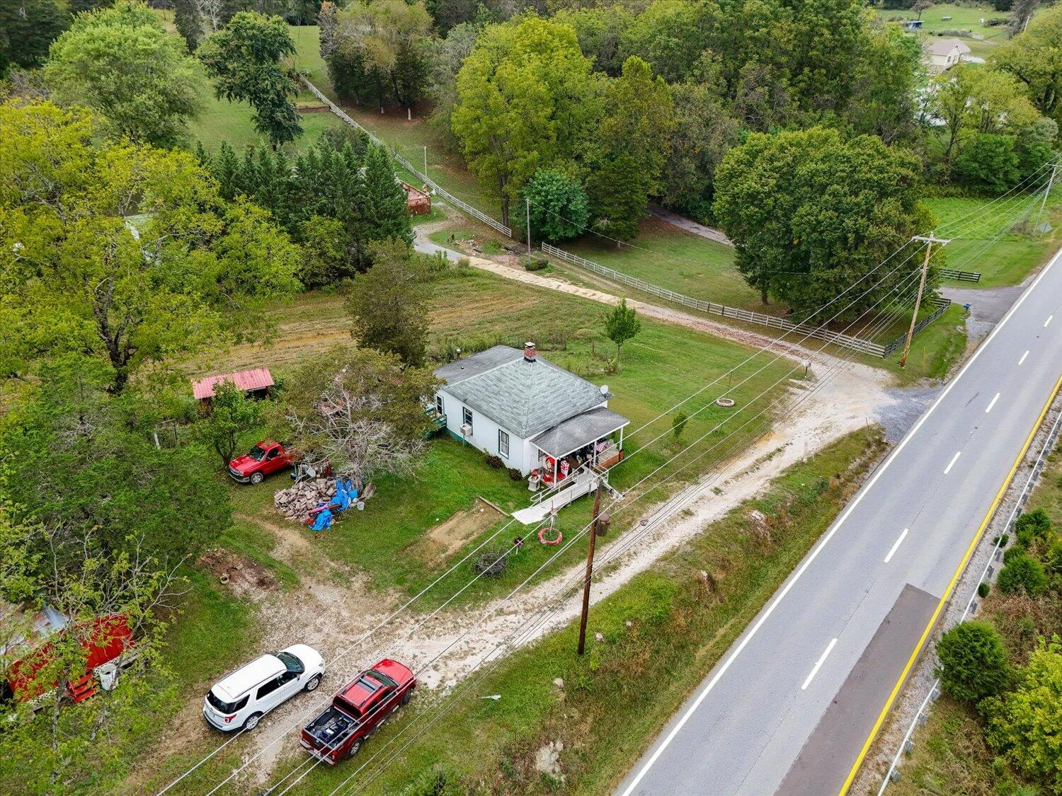 6481 Roanoke RD - Photo 3