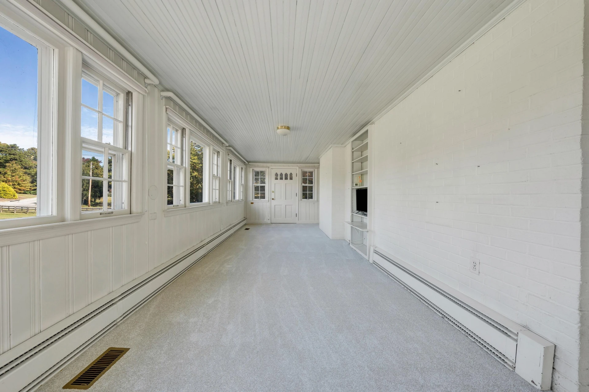 1515 Deyerle RD #& 1501 - Photo 15