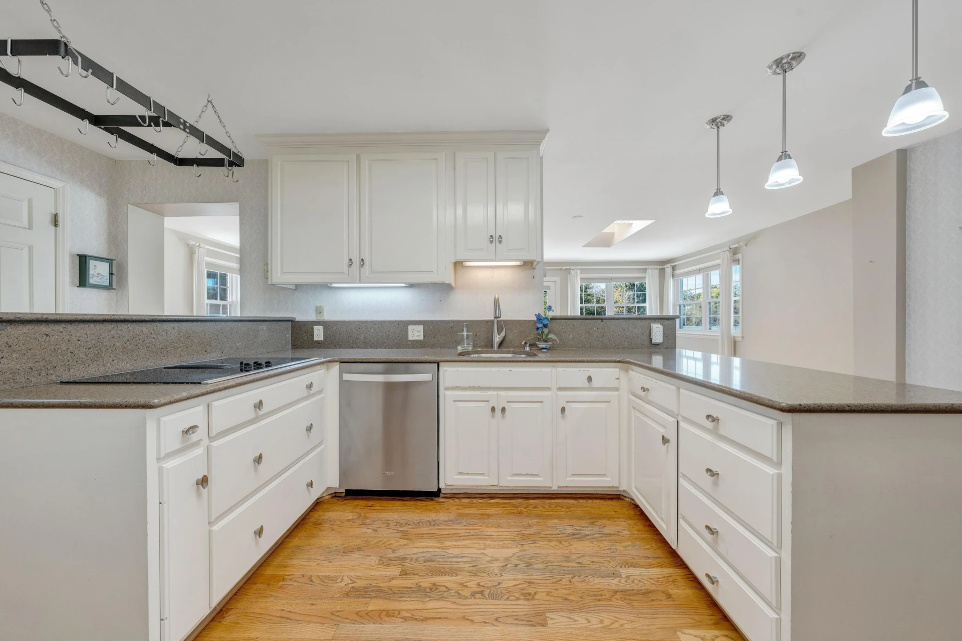 1515 Deyerle RD #& 1501 - Photo 20