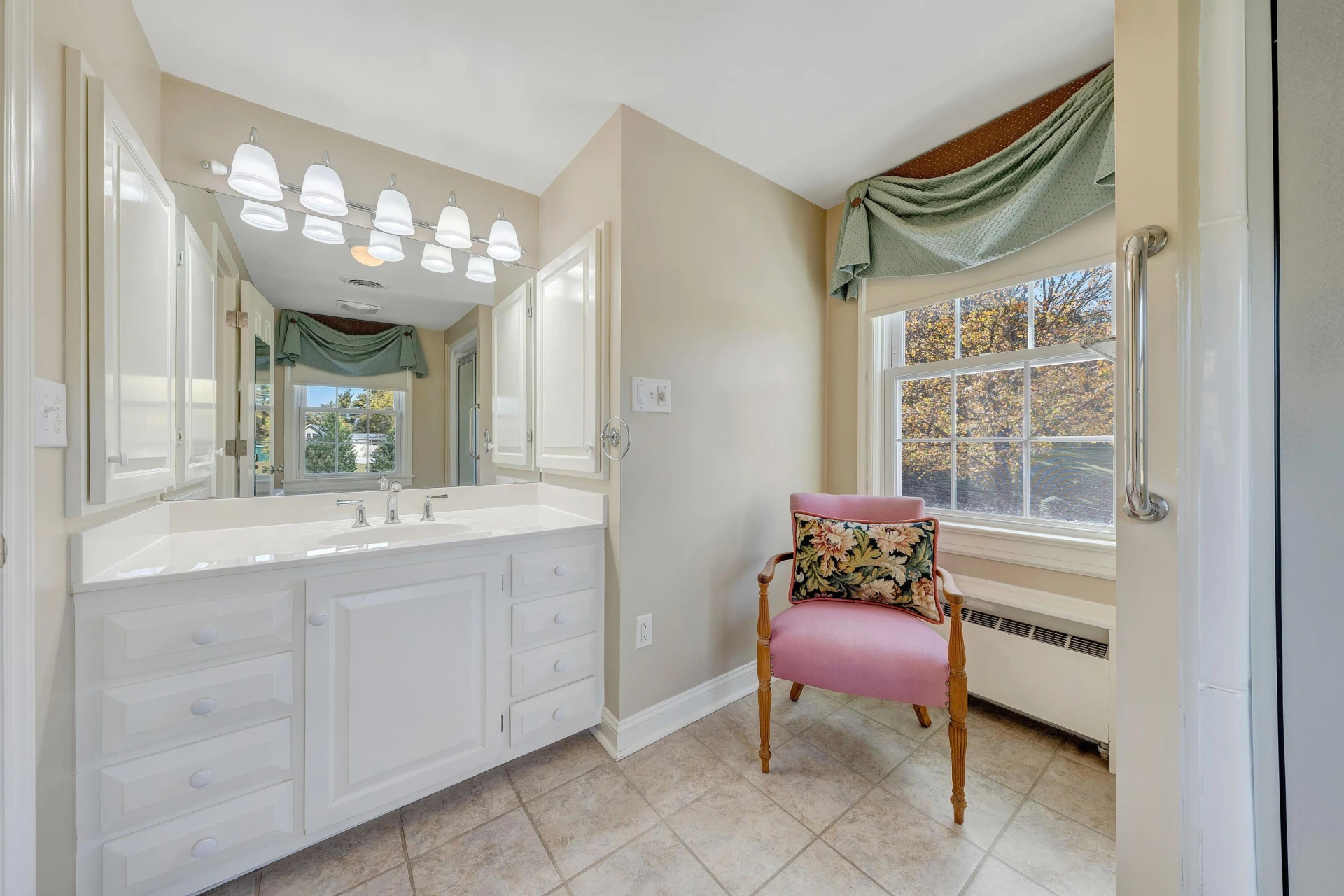 1515 Deyerle RD #& 1501 - Photo 37