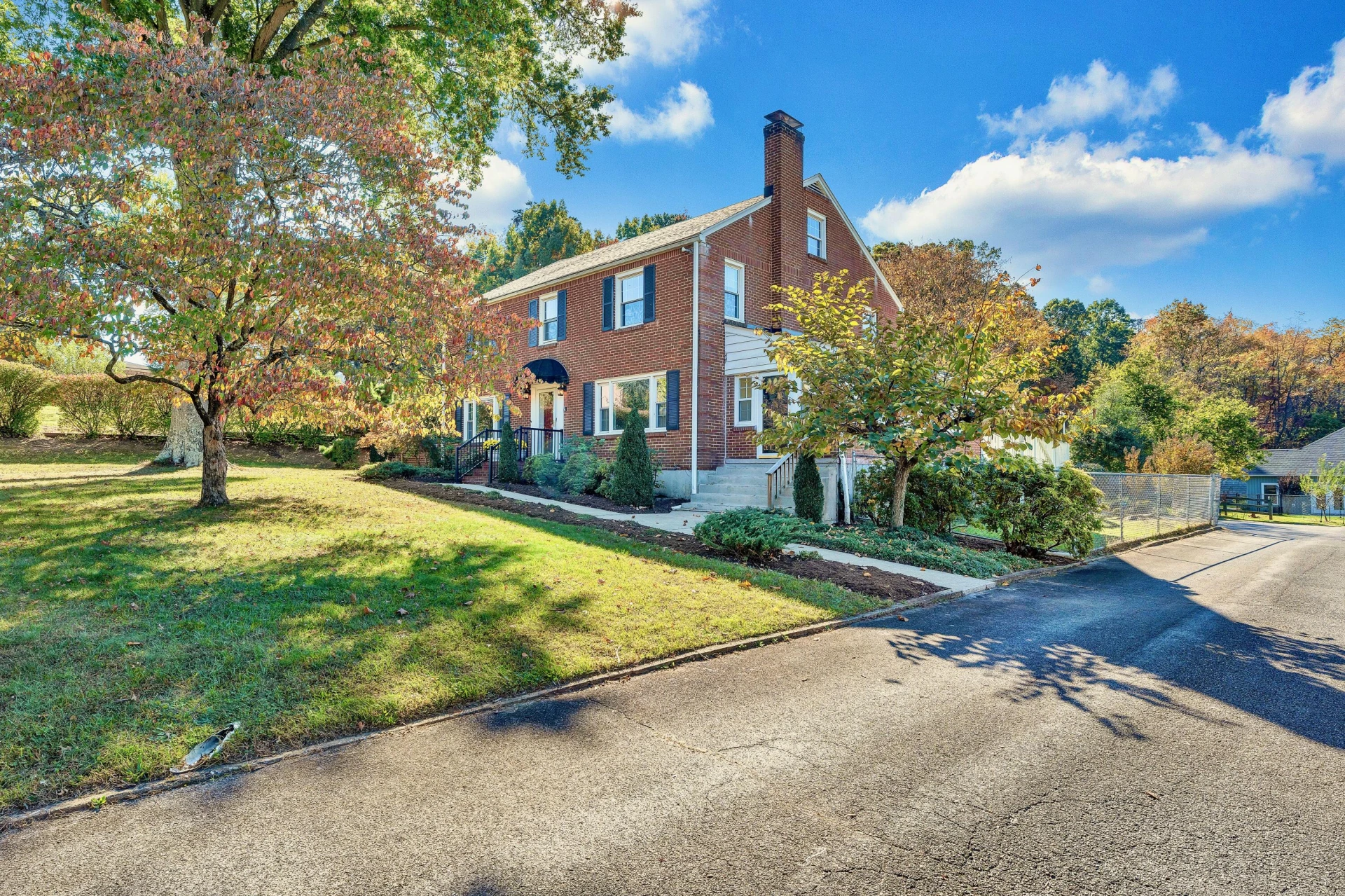 1515 Deyerle RD #& 1501 - Photo 6