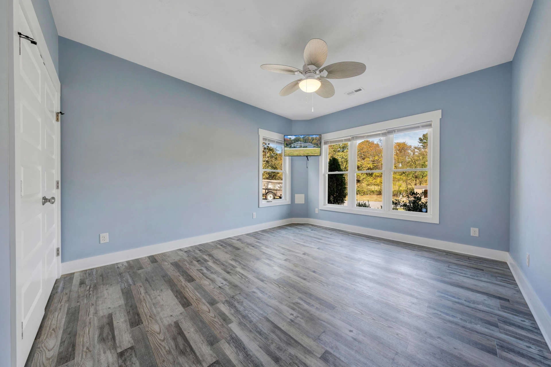 1515 Deyerle RD #& 1501 - Photo 64