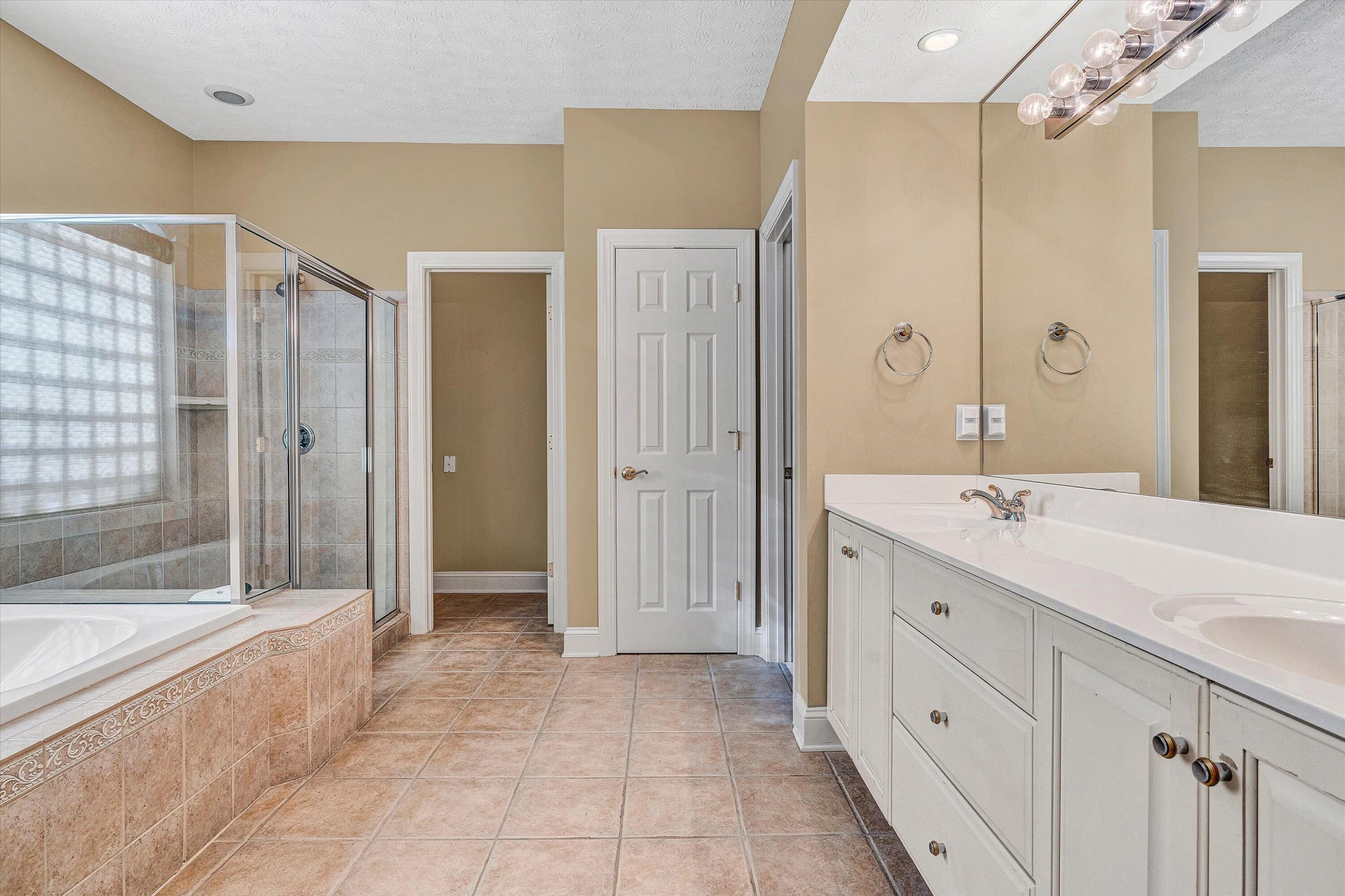 3358 Southwood Village CT - Photo 28