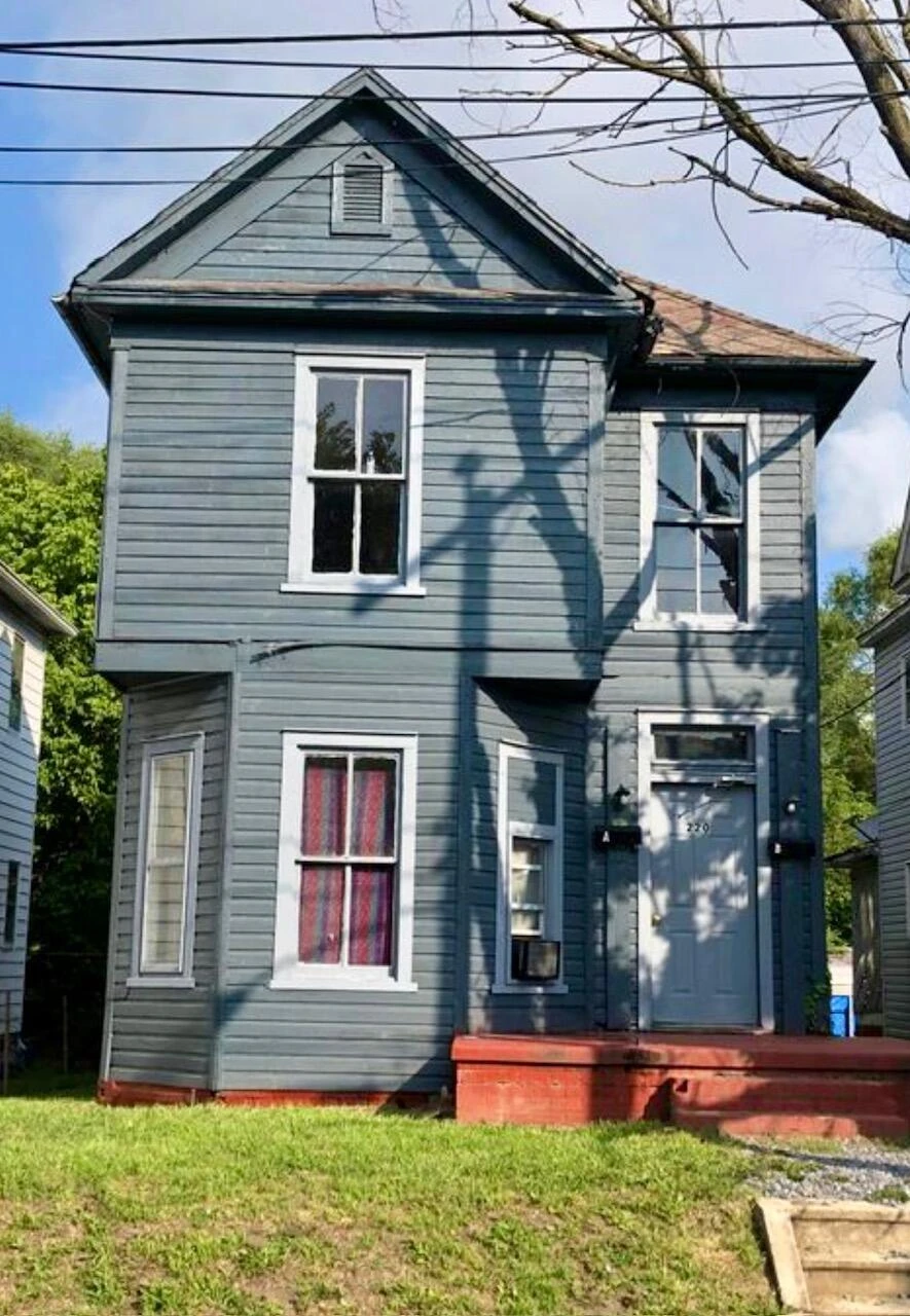 220 Main ST