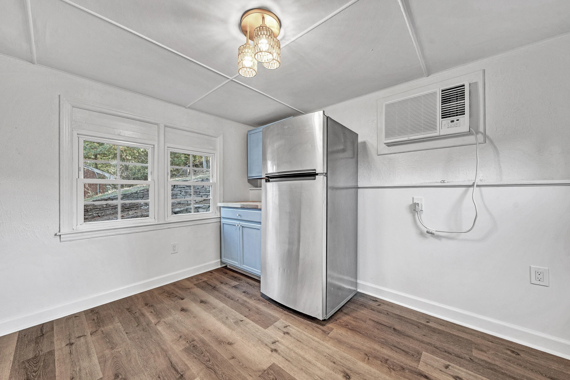 2920 Bluefield BLVD - Photo 11