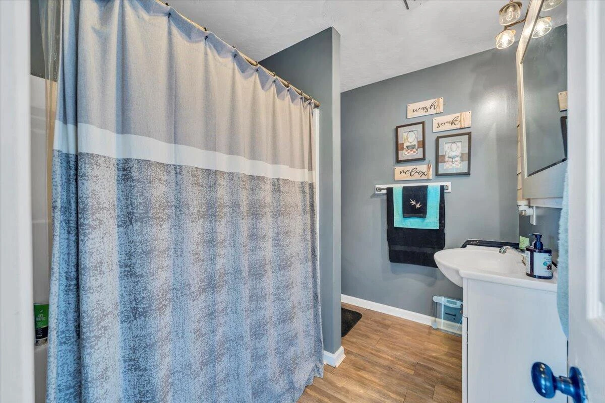 4935 Hubert RD - Photo 23