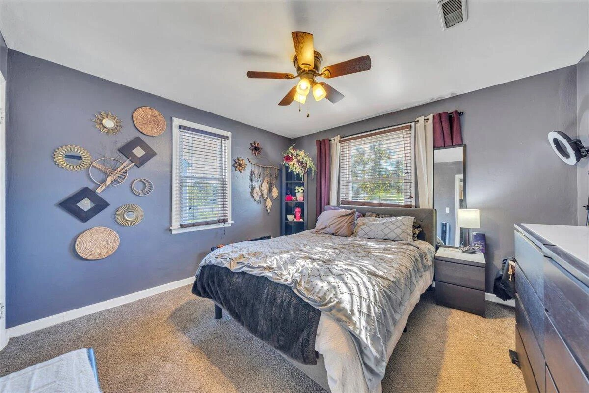 4935 Hubert RD - Photo 25
