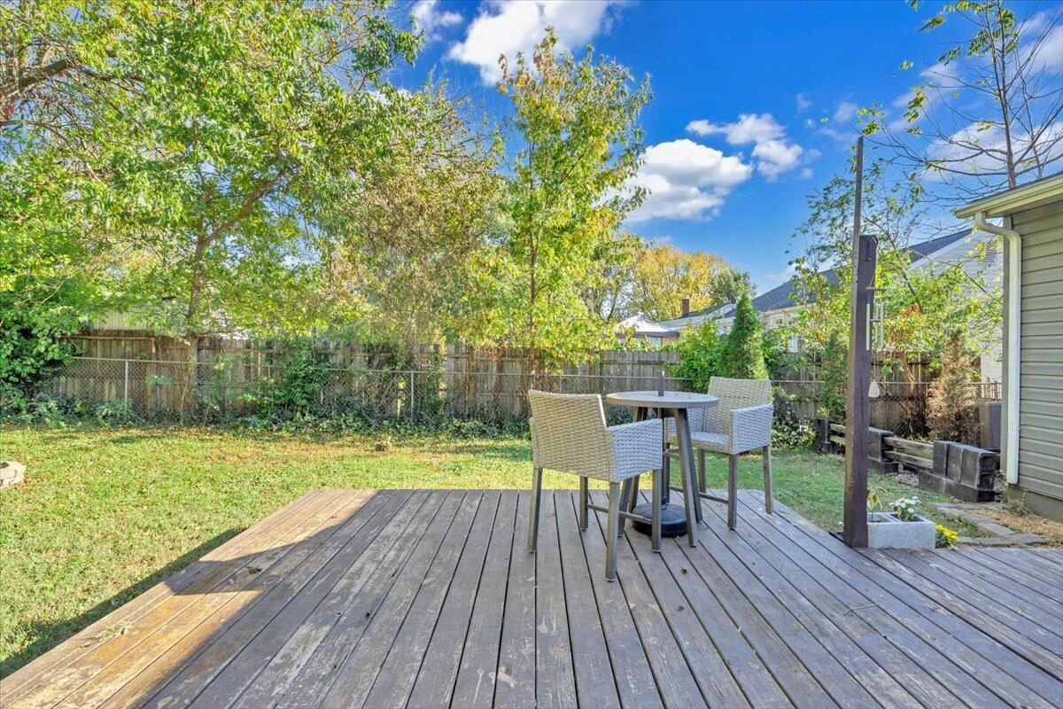 4935 Hubert RD - Photo 10