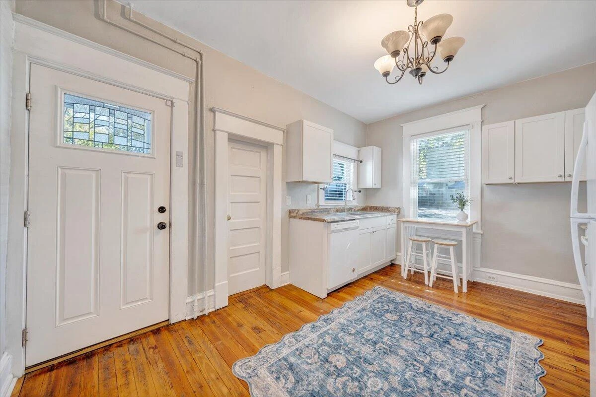 1008 5th ST - Photo 23