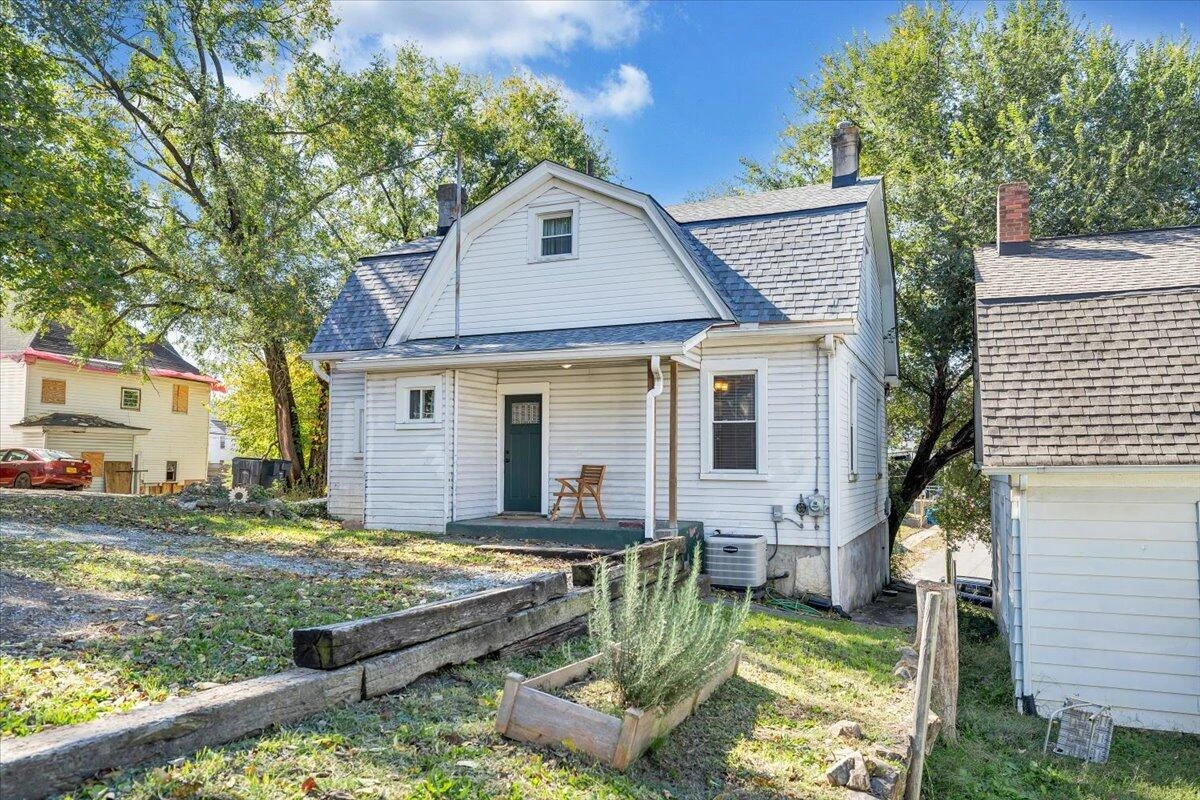 1008 5th ST - Photo 42