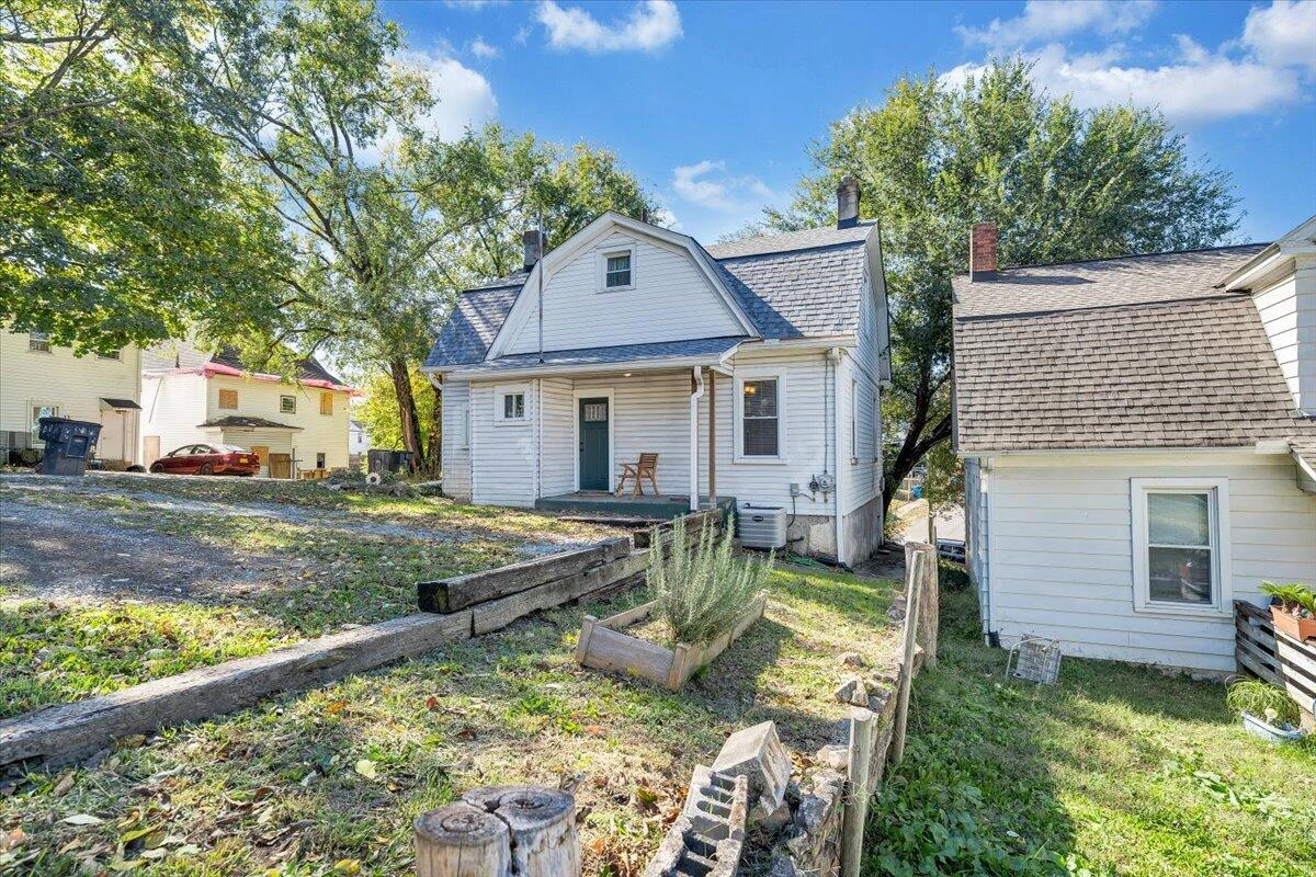 1008 5th ST - Photo 43