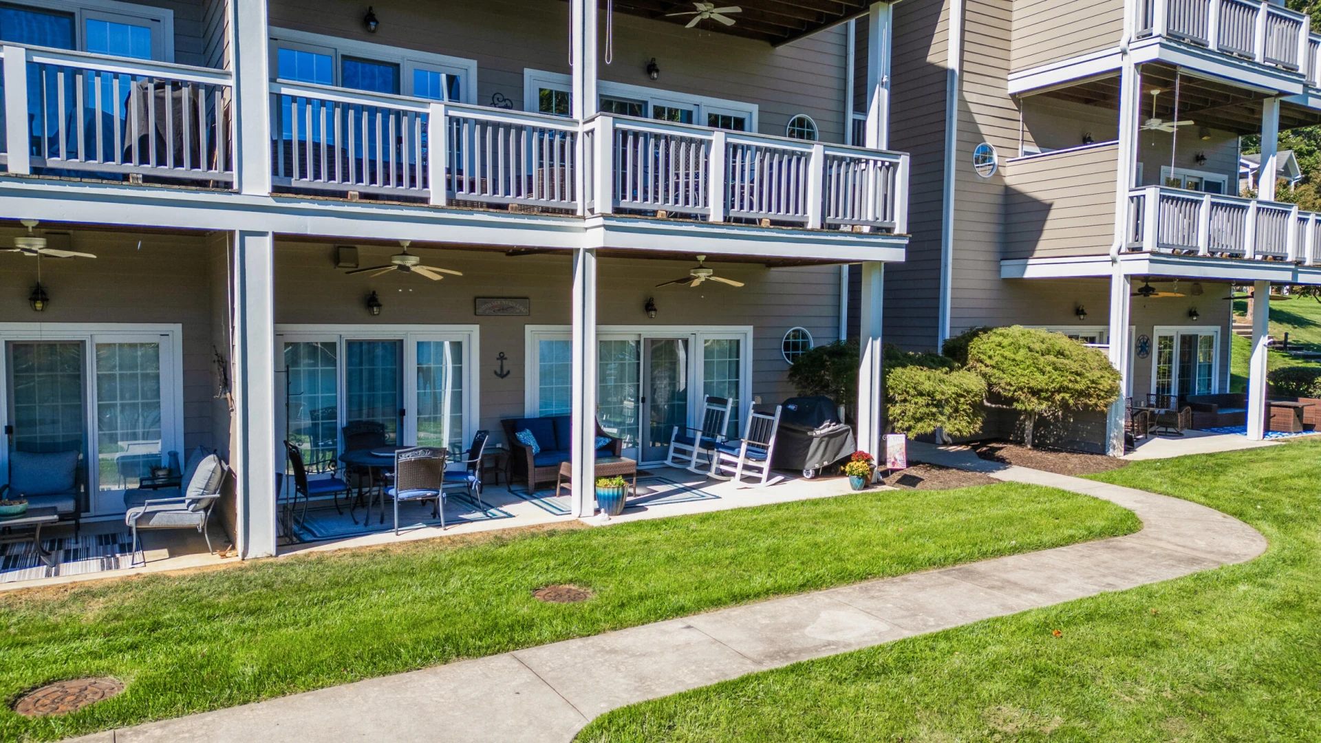 305 Pointe Shore DR #202 - Photo 13
