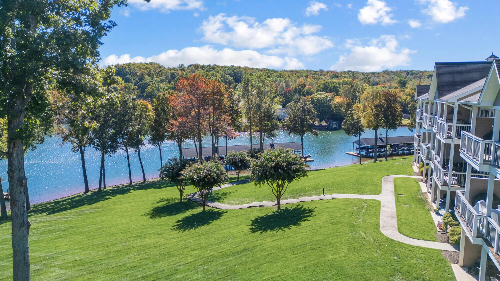 305 Pointe Shore DR #202 - Photo 15