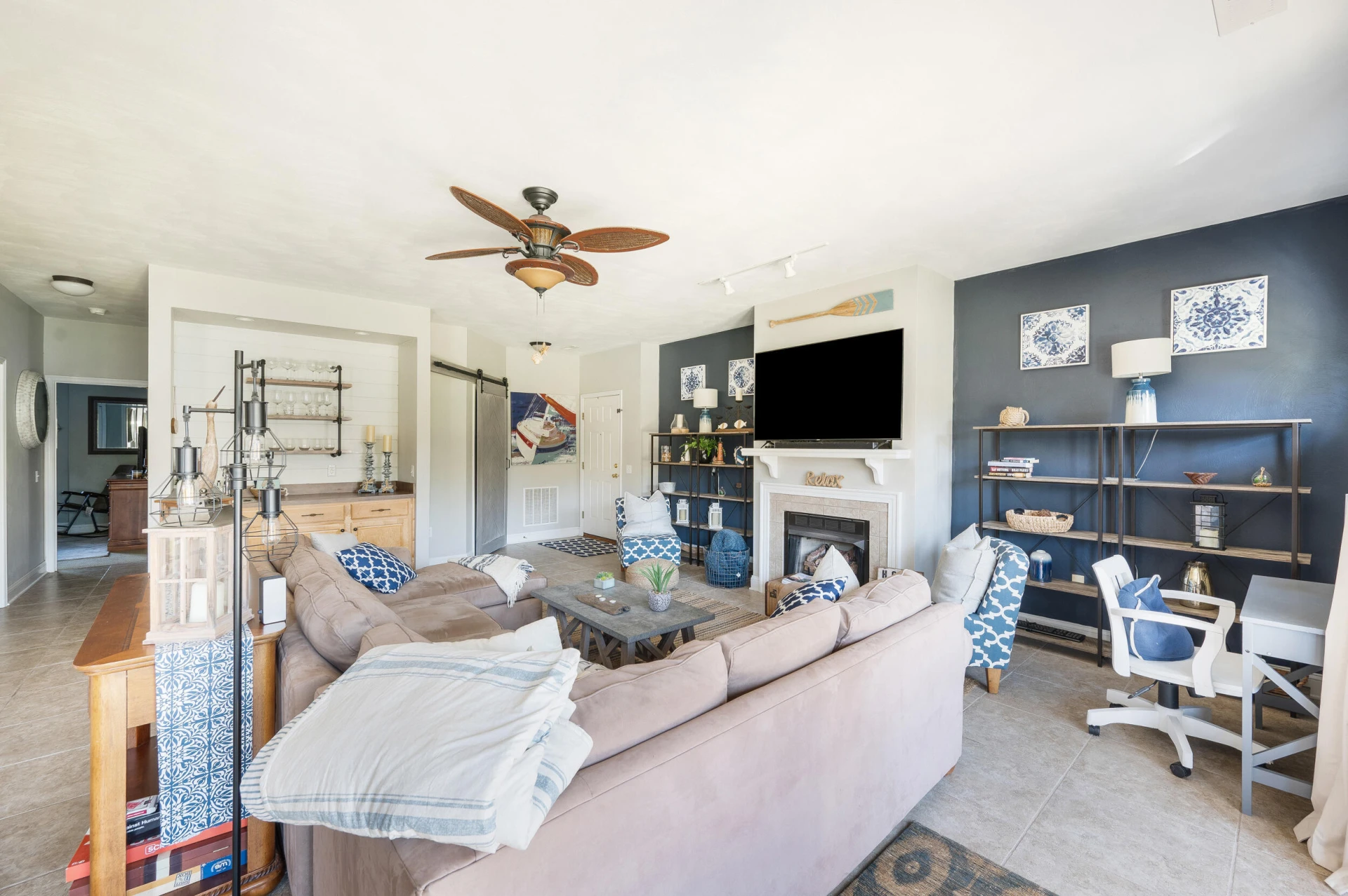 305 Pointe Shore DR #202 - Photo 22