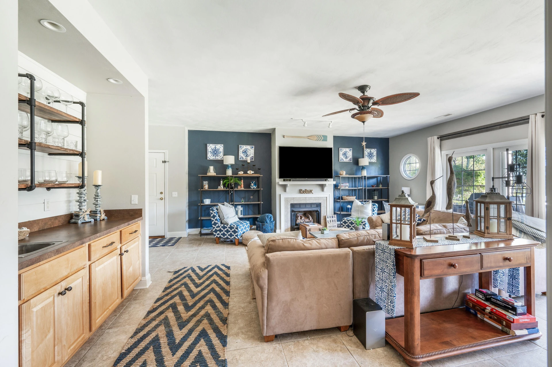 305 Pointe Shore DR #202 - Photo 29