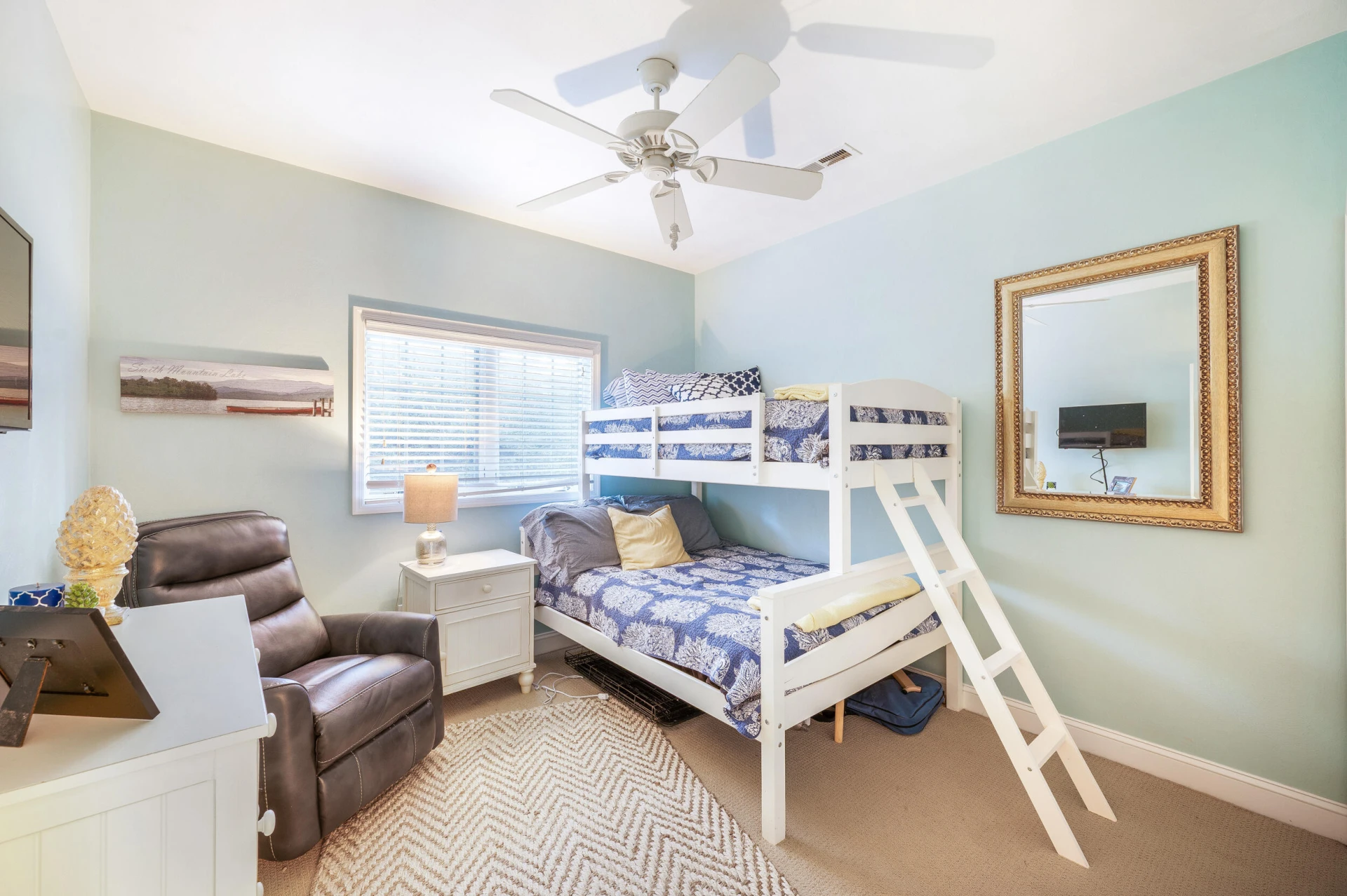 305 Pointe Shore DR #202 - Photo 35
