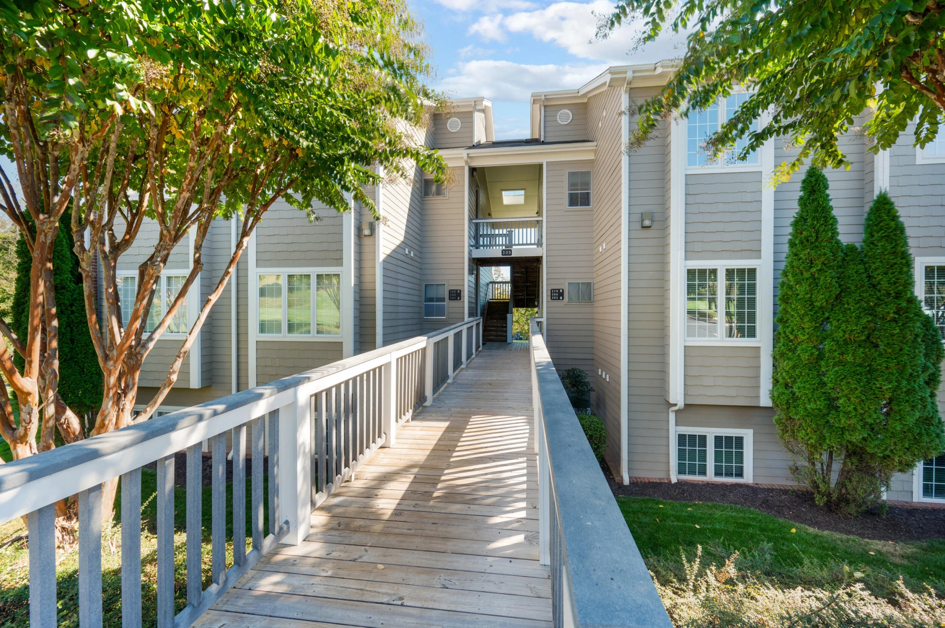 305 Pointe Shore DR #202 - Photo 55