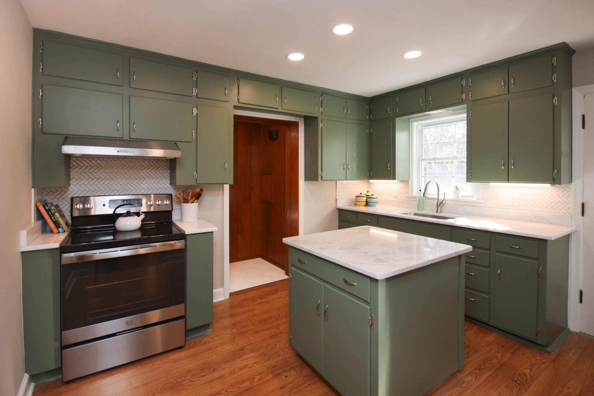 2630 Fairway DR - Photo 9