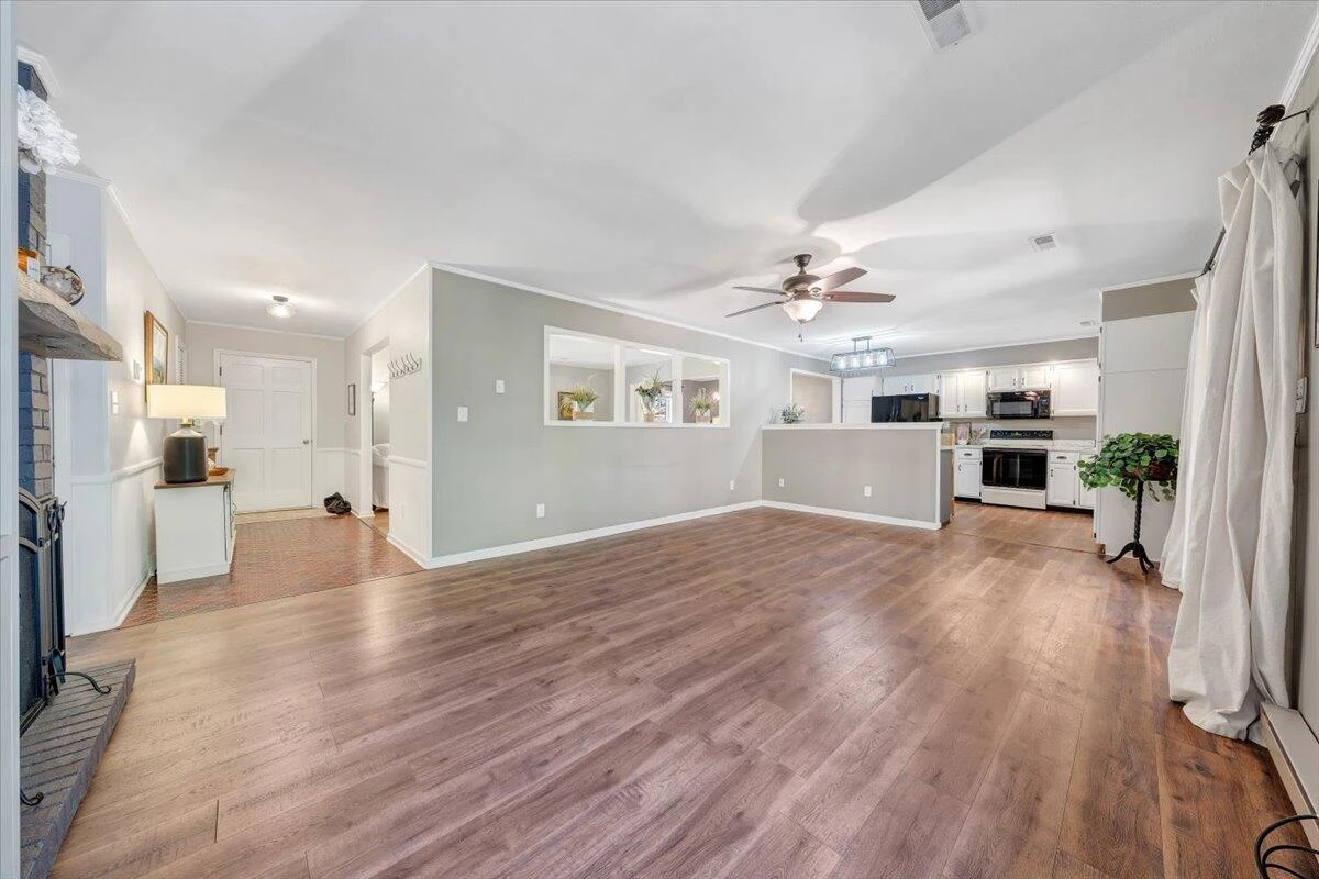 123 Oakwood RD - Photo 19
