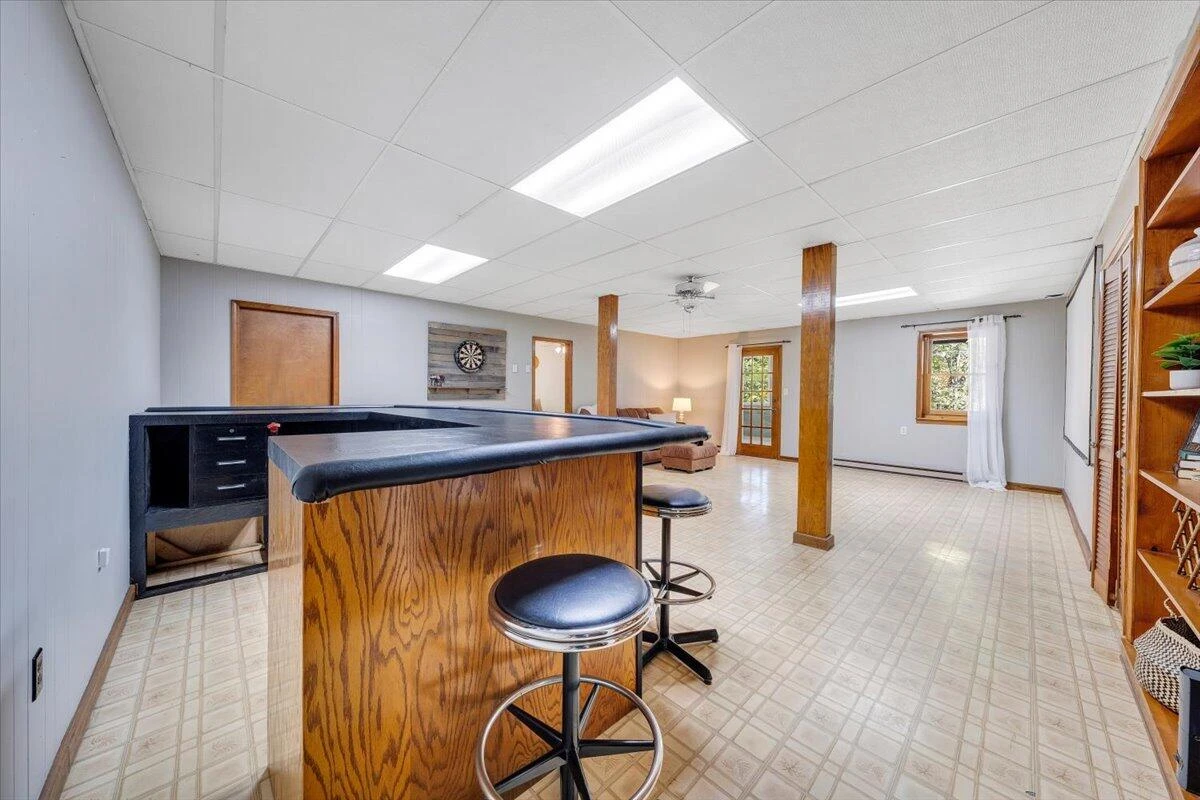 123 Oakwood RD - Photo 32