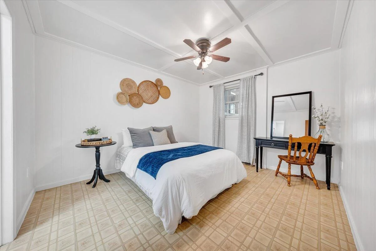 123 Oakwood RD - Photo 36