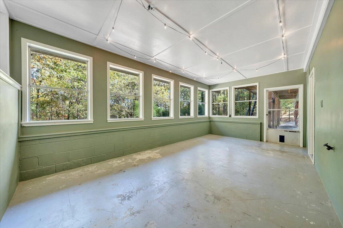 123 Oakwood RD - Photo 40