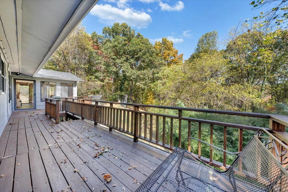123 Oakwood RD - Photo 44
