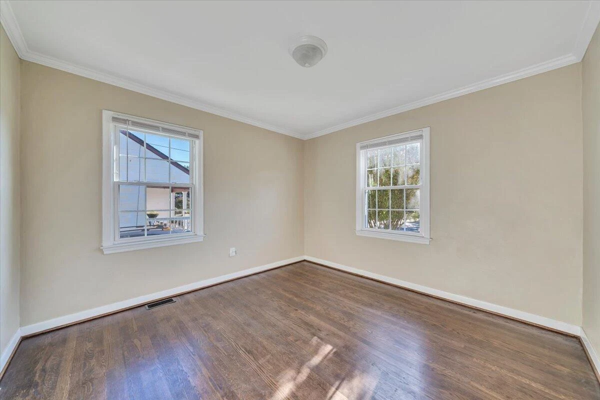 128 Courtney AVE - Photo 14