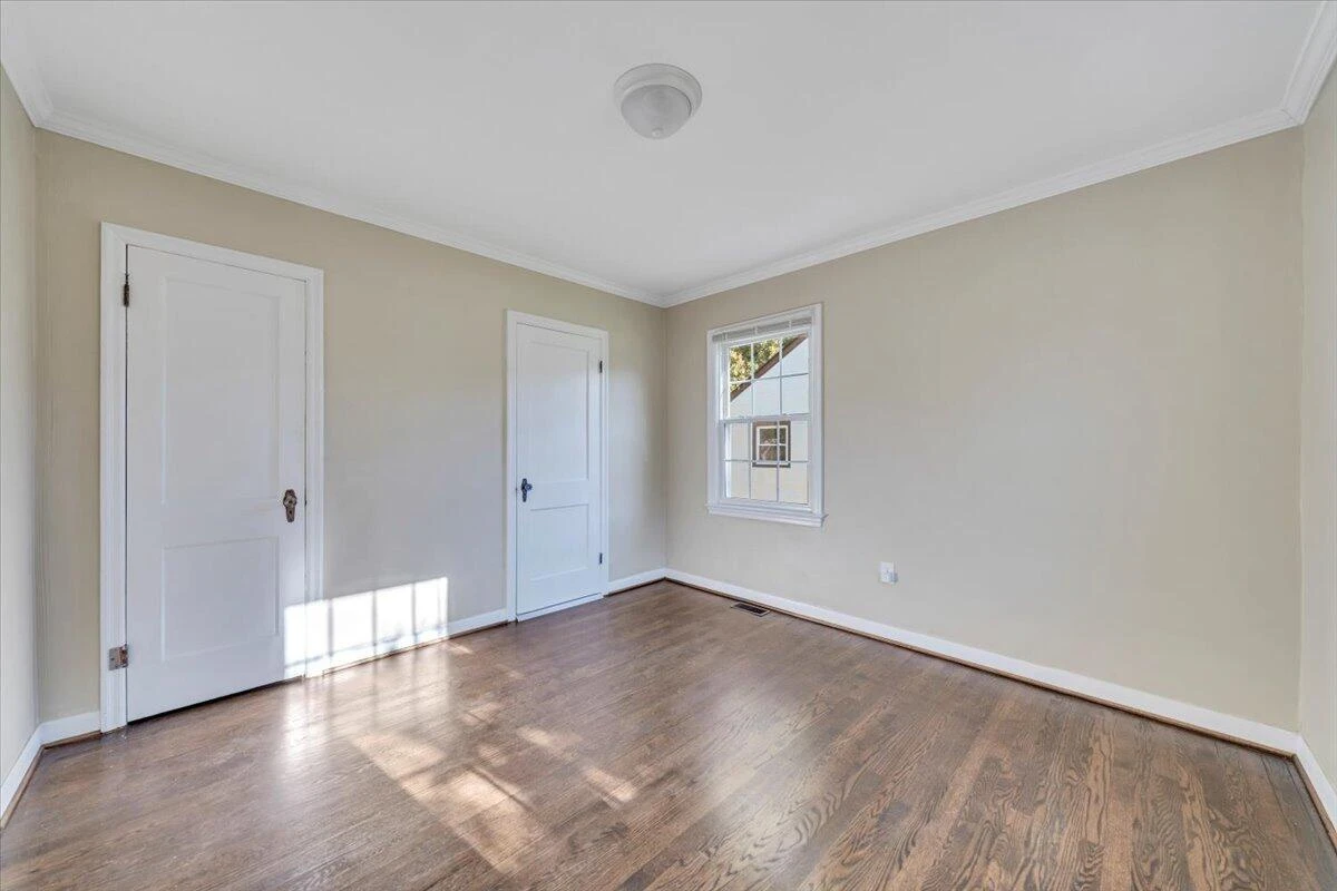 128 Courtney AVE - Photo 16