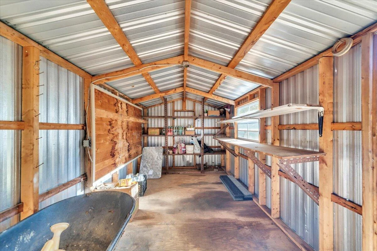 128 Courtney AVE - Photo 23