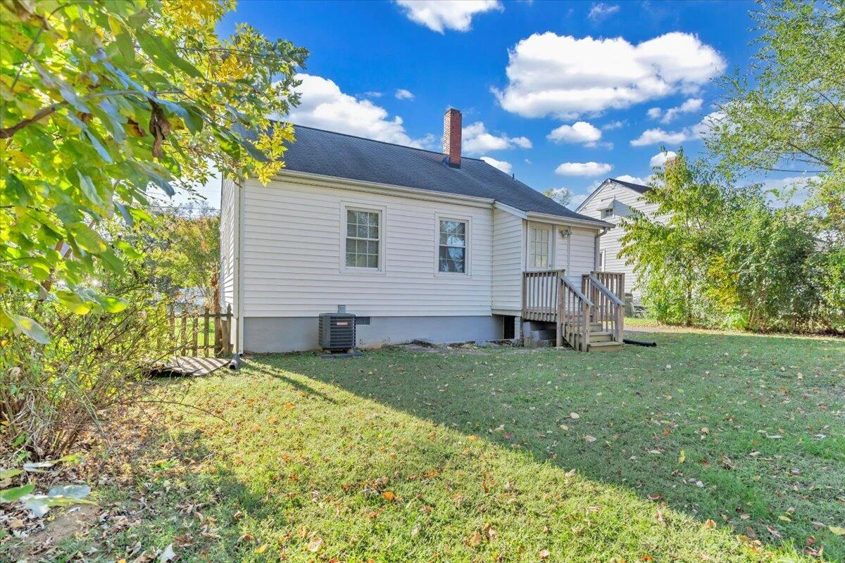 128 Courtney AVE - Photo 27