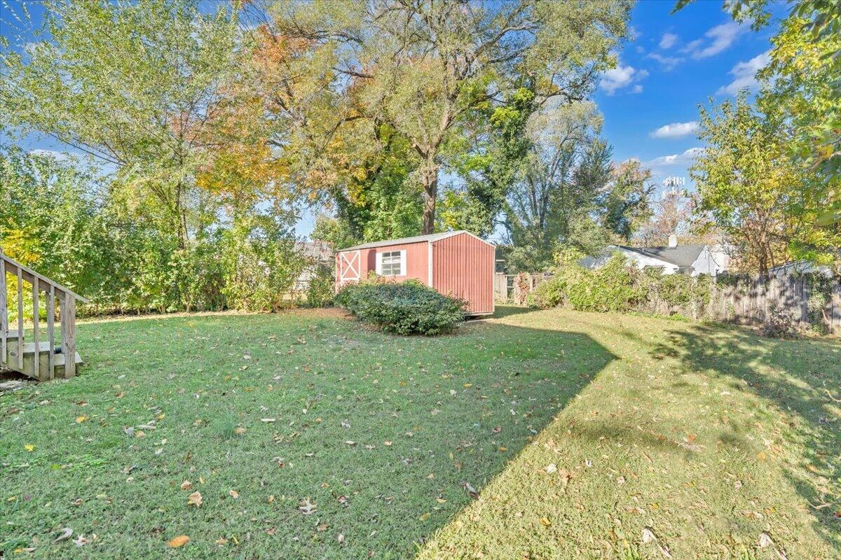 128 Courtney AVE - Photo 29