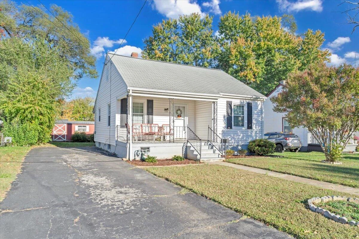 128 Courtney AVE - Photo 4
