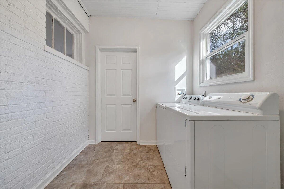2027 Dale AVE - Photo 13