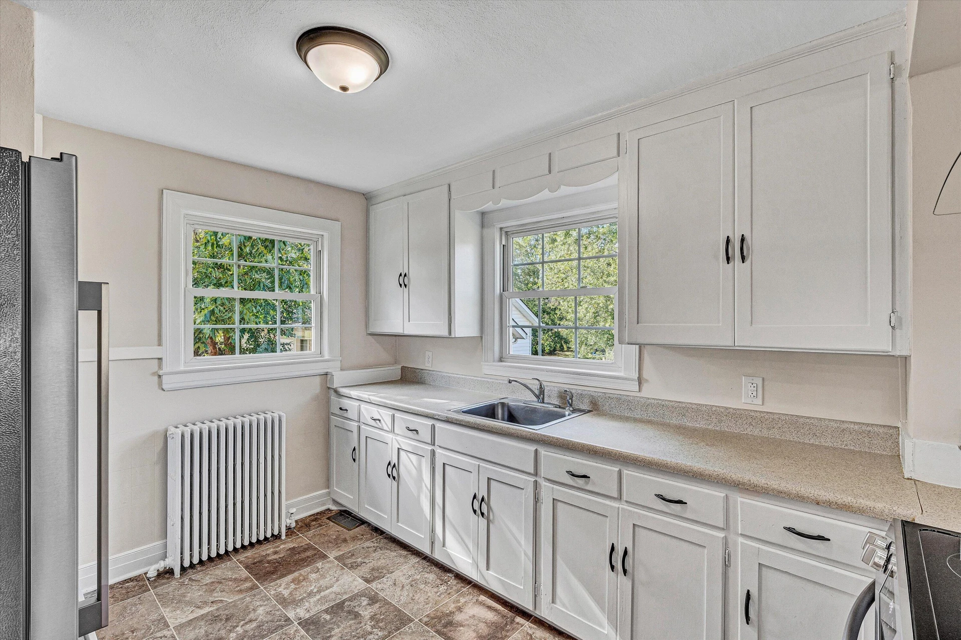3144 Roundhill AVE - Photo 13