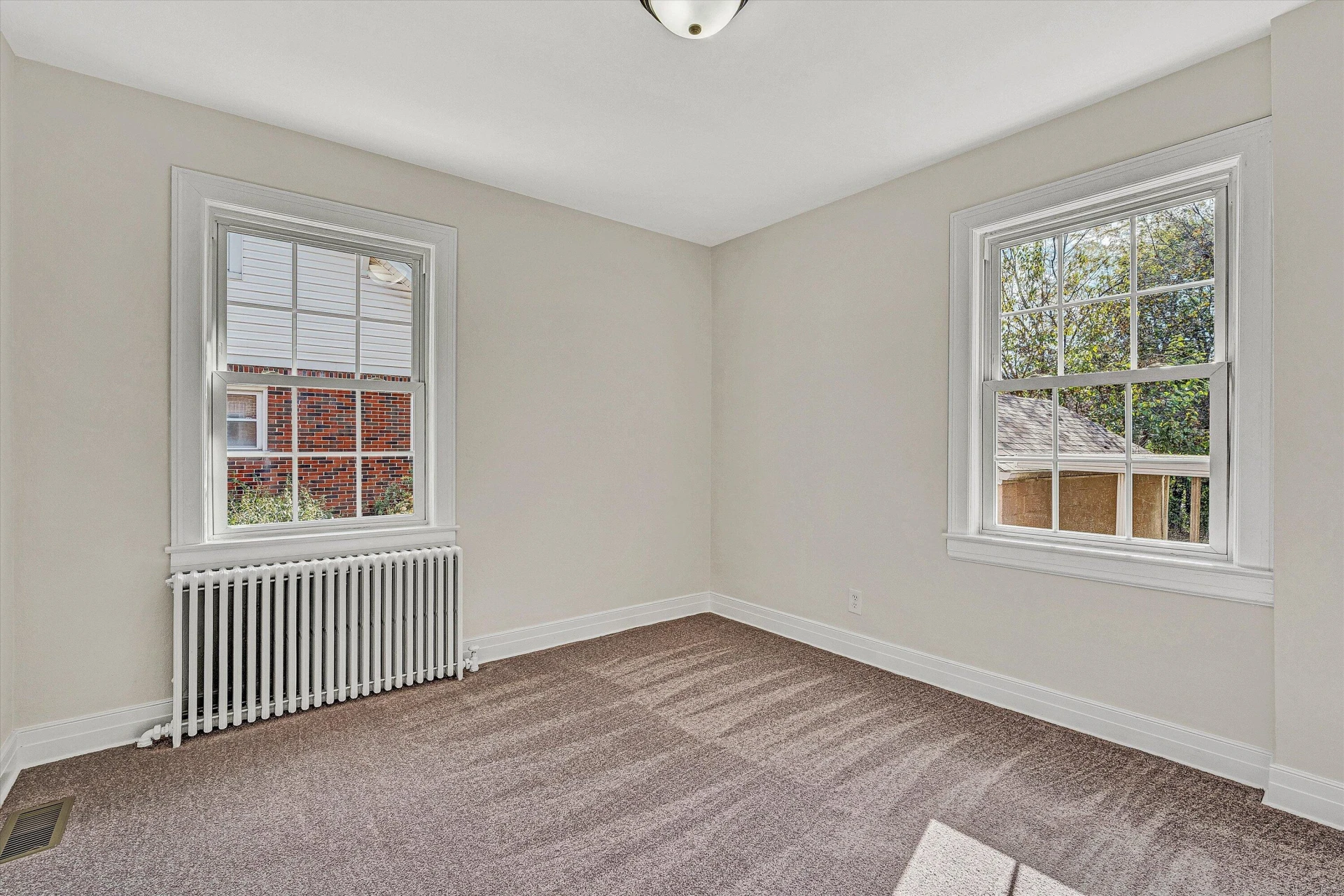 3144 Roundhill AVE - Photo 20