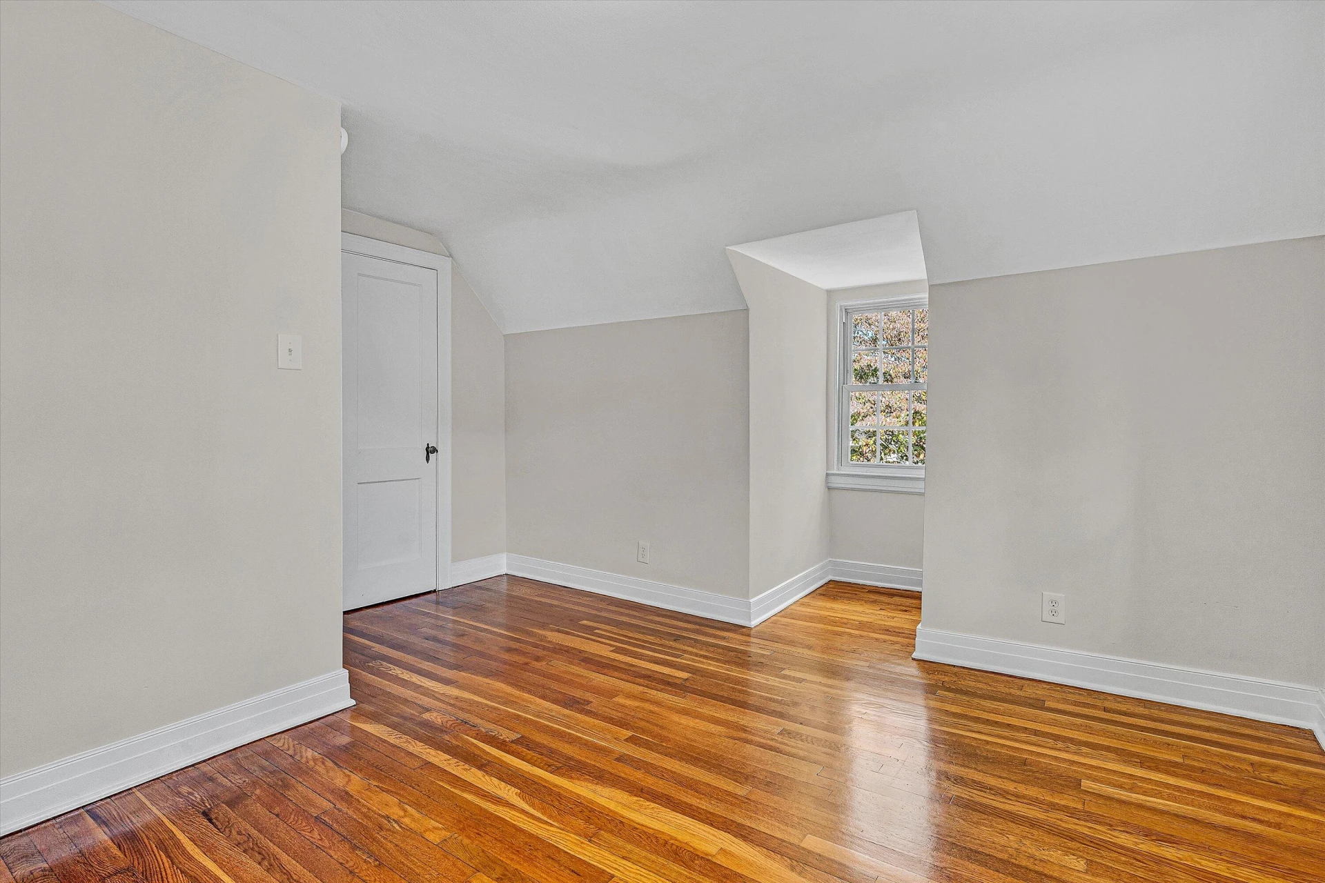 3144 Roundhill AVE - Photo 27