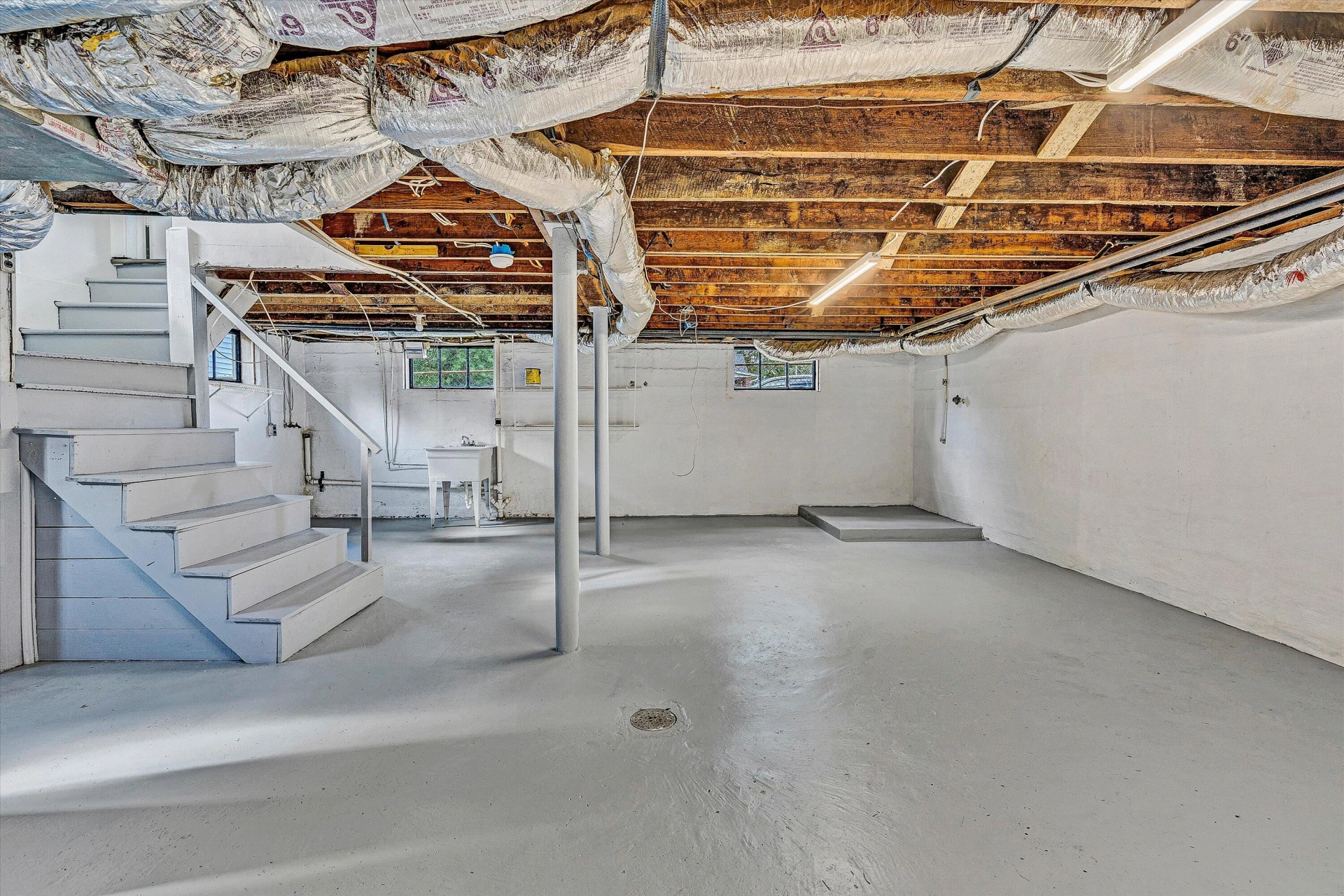 3144 Roundhill AVE - Photo 32