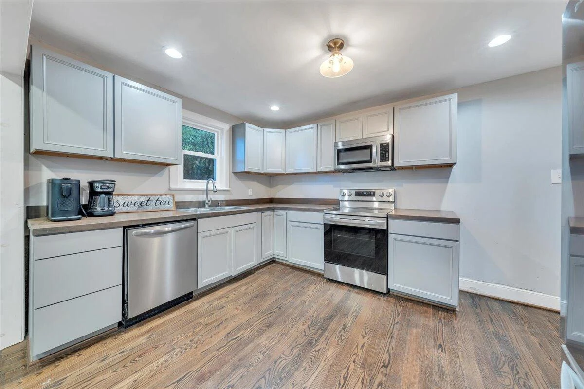 1712 Main ST - Photo 16