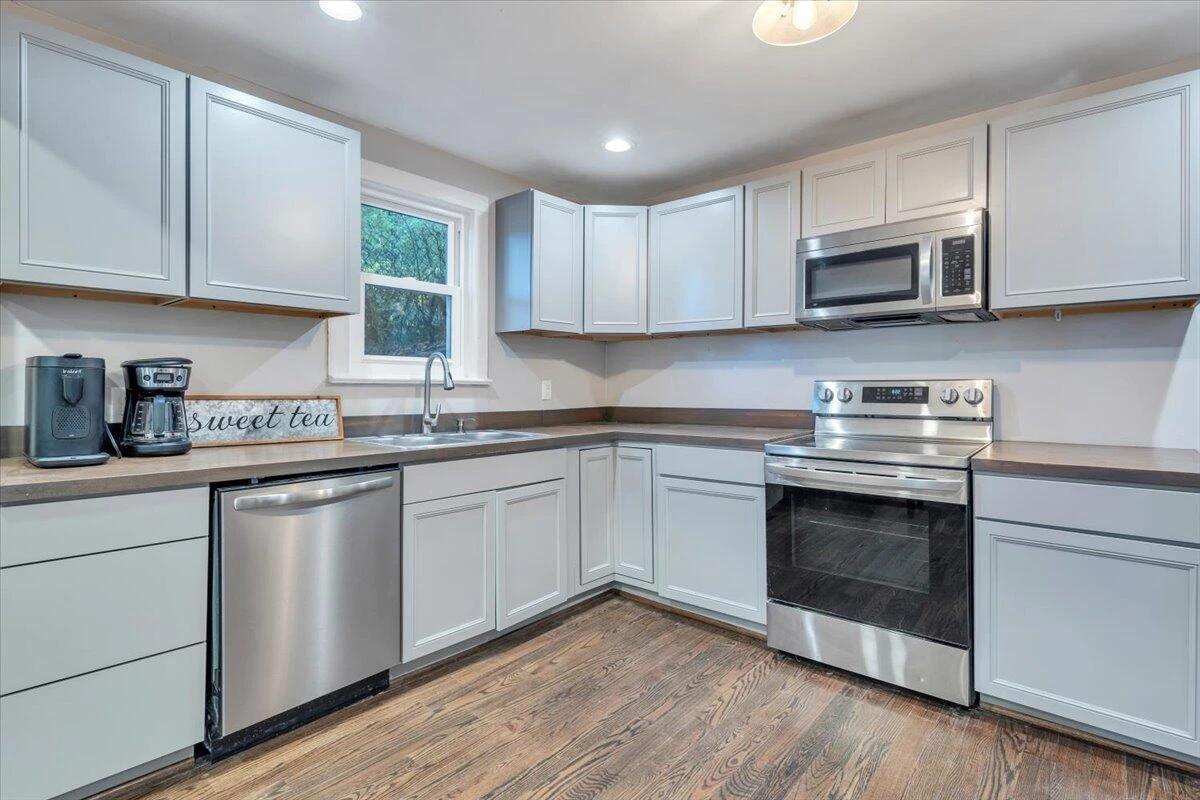 1712 Main ST - Photo 17