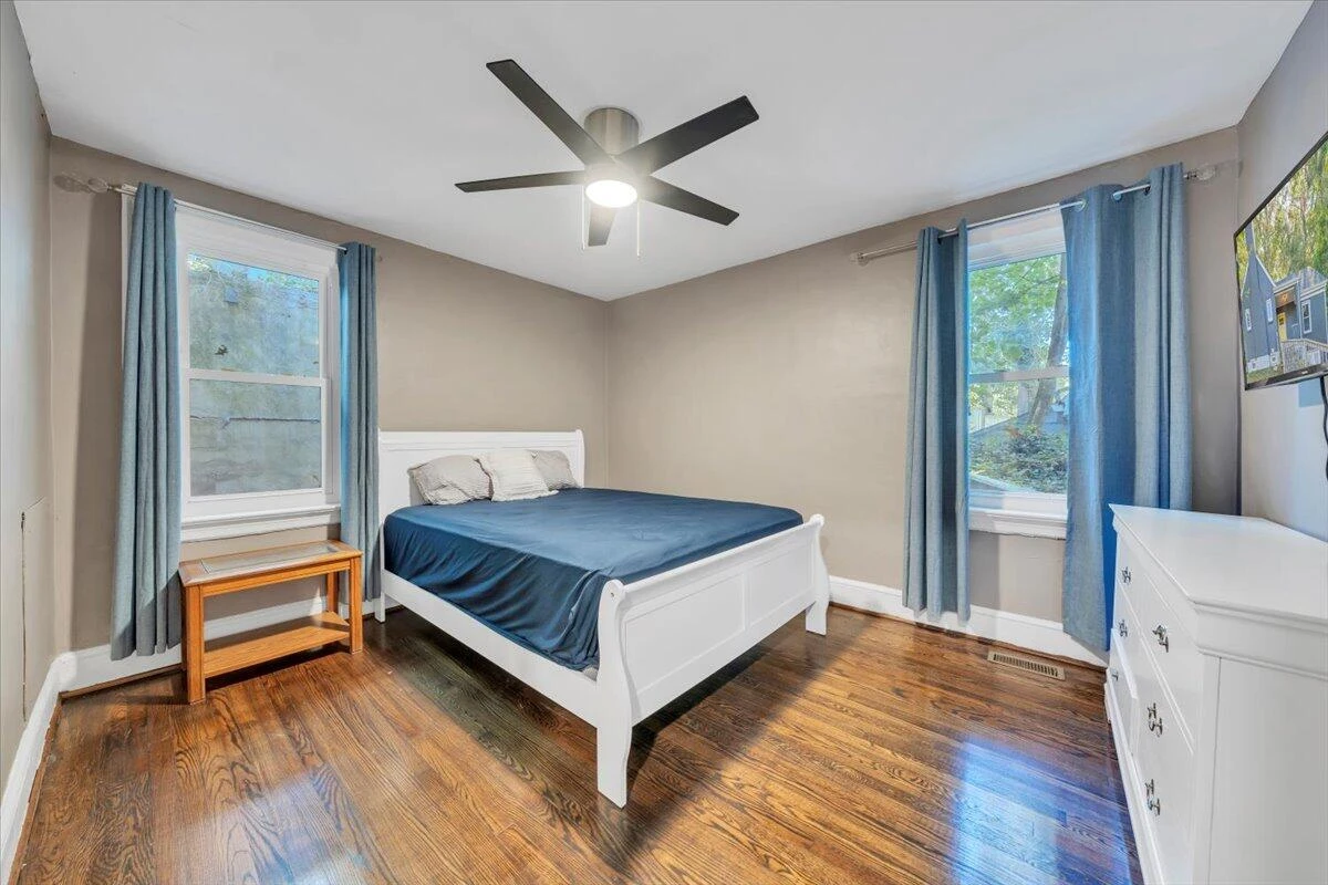 1712 Main ST - Photo 22
