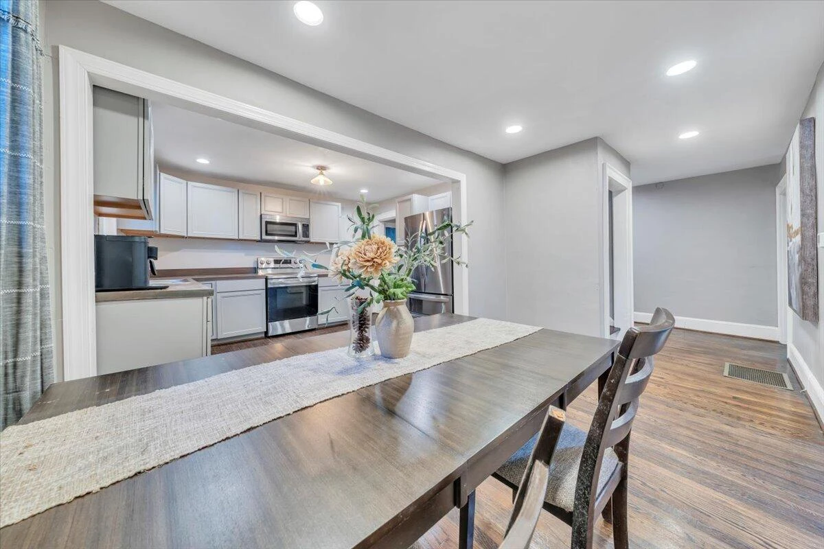 1712 Main ST - Photo 13