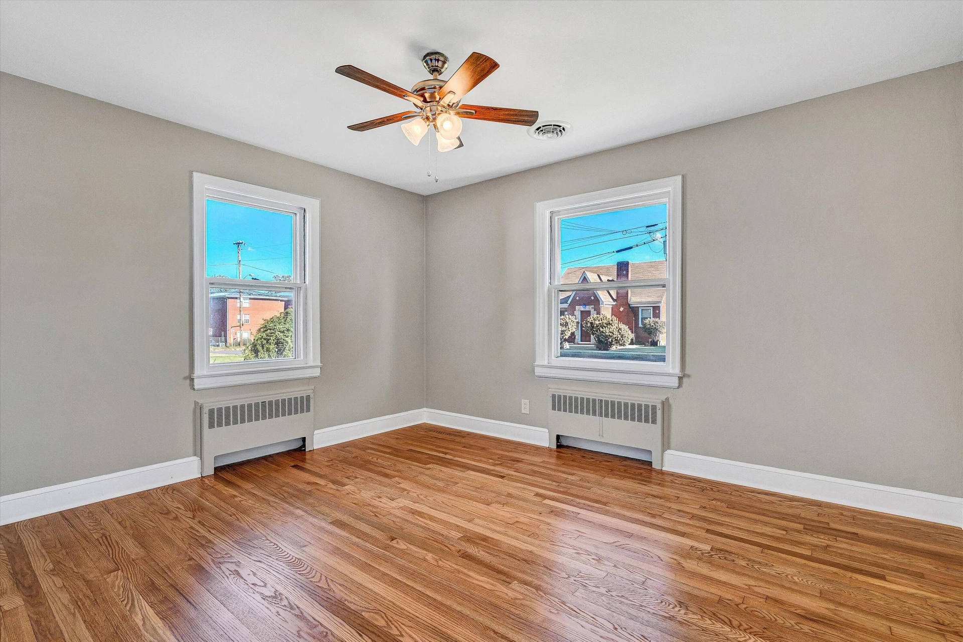 3816 Sunrise AVE - Photo 15