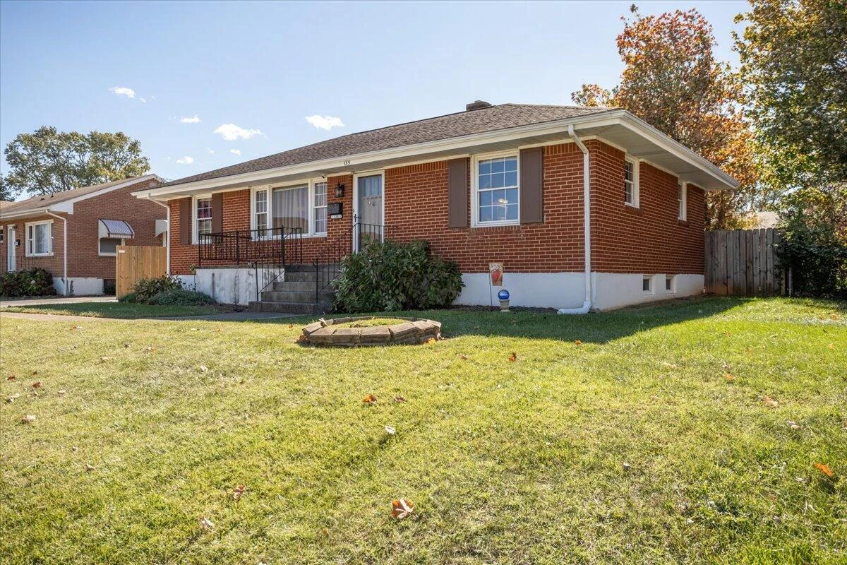 135 Christian AVE